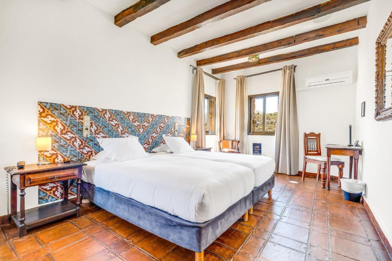 Hotel Castillo De 4*