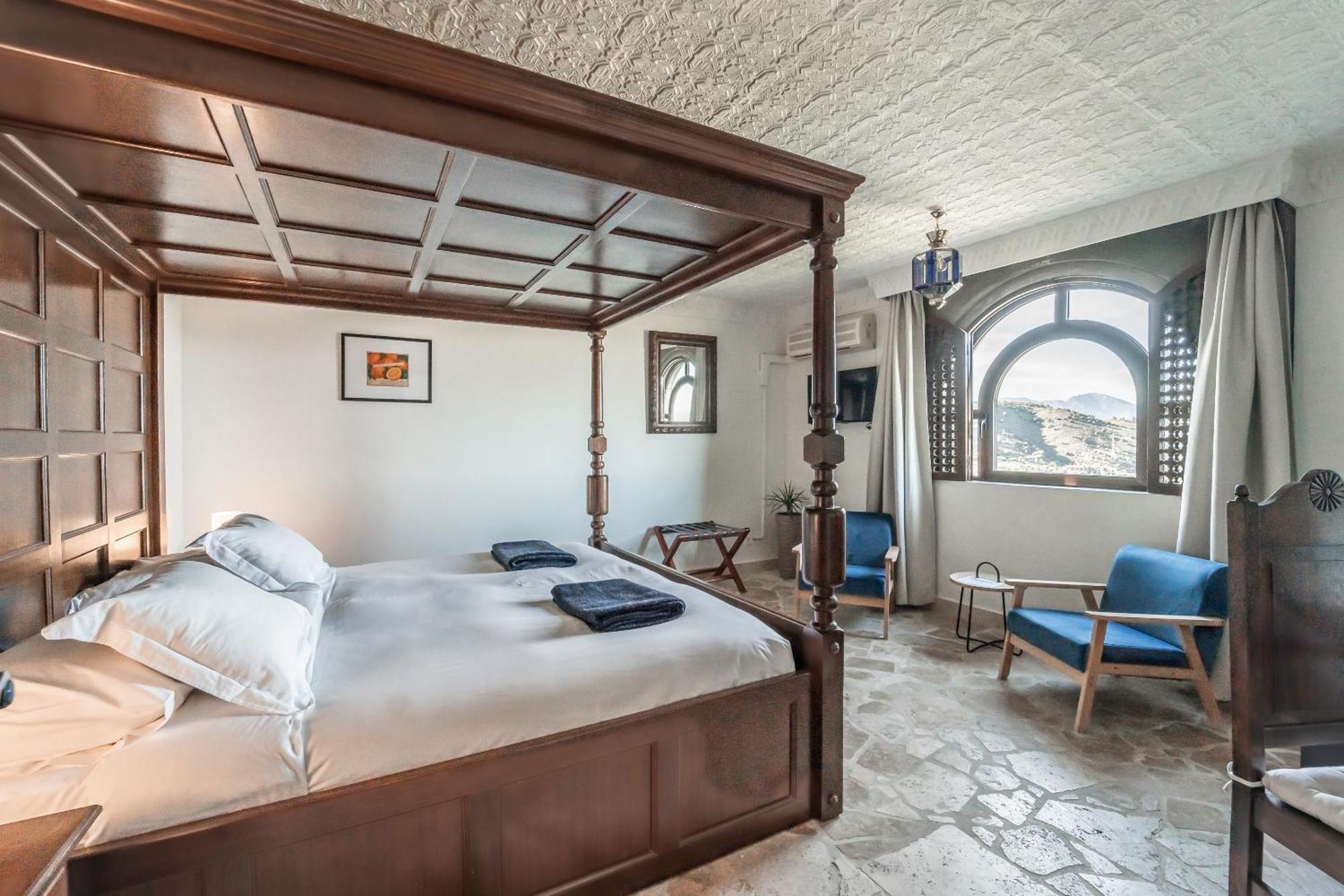 Hotel Castillo De Monda
