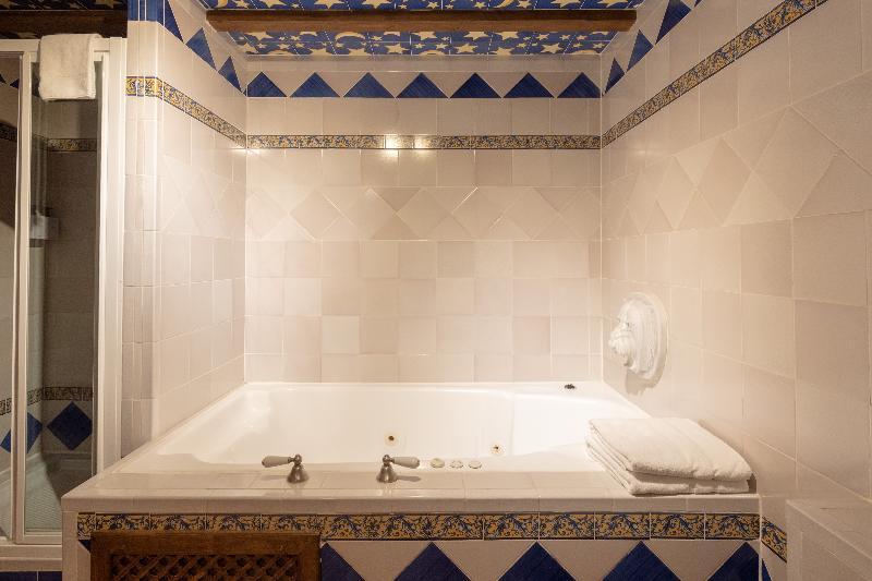 Hotel Castillo De